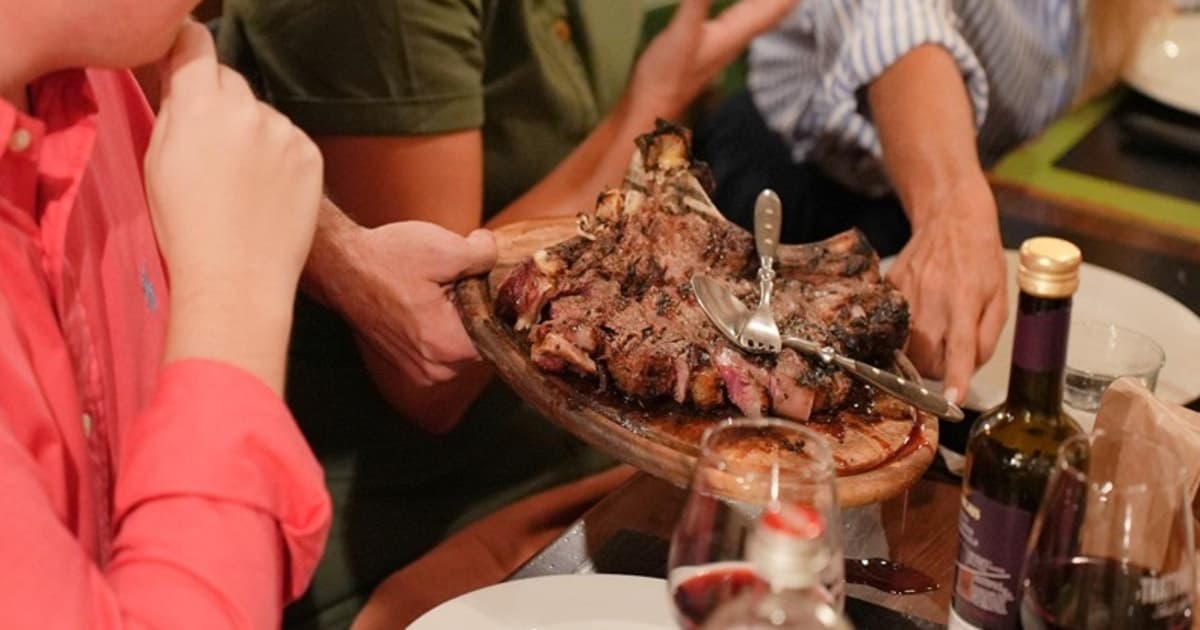 Florence: Food Walking Tour with Local Steak and Tuscan Wine