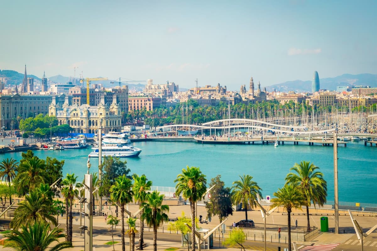 Barcelona Old Town Private Walking Tour with Cruise Tickets