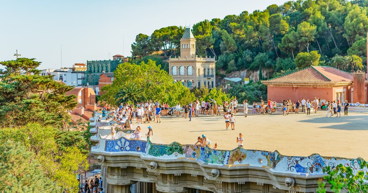 Barcelona: Park Güell Guided Tour & Priority Access