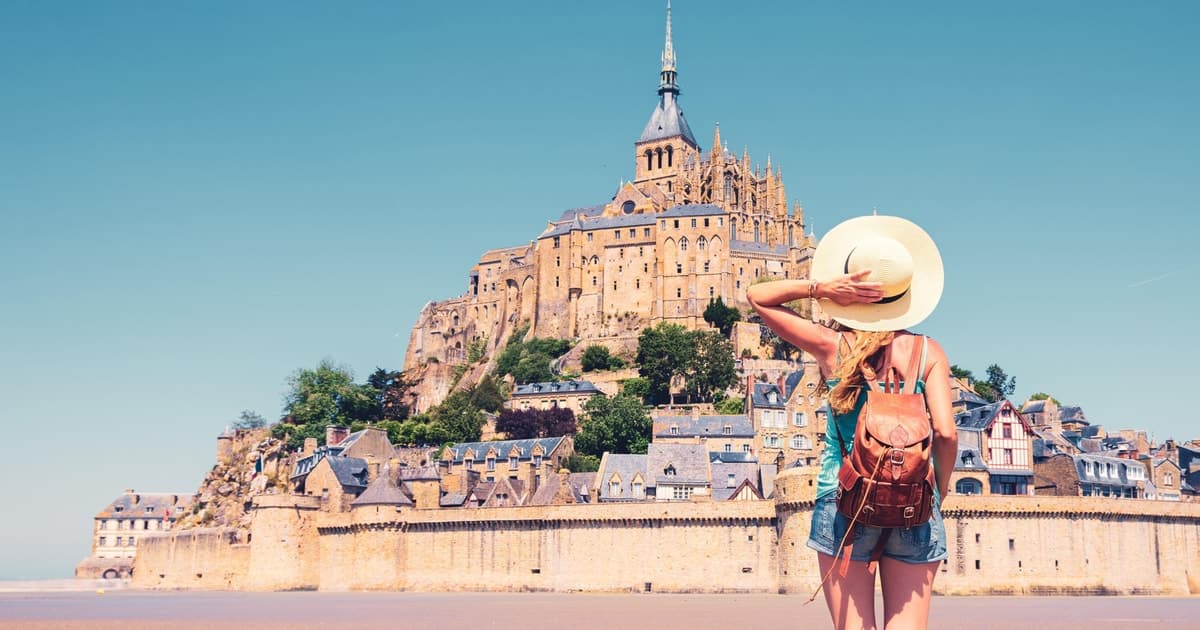 From Paris: Mont Saint Michel Day Trip with a Guide