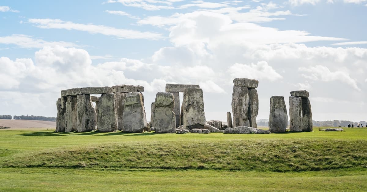 London: Full-Day Windsor, Stonehenge, and Oxford Tour