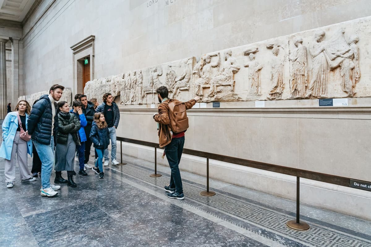 London: British Museum Guided Tour with thames cruise option