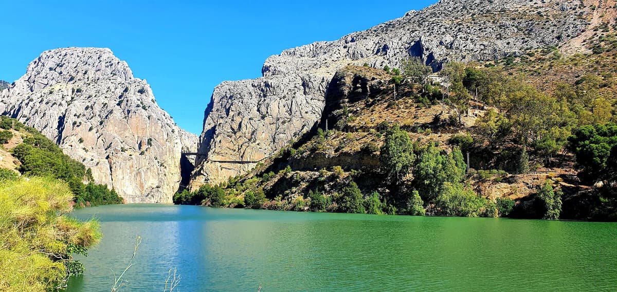 Caminito del Rey & White Village Tour with Tapas from Málaga