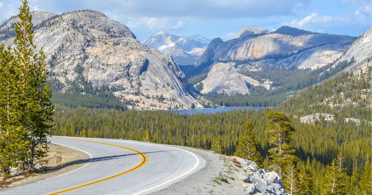 From San Francisco: Yosemite & Tahoe Sierras 4-Day Trip