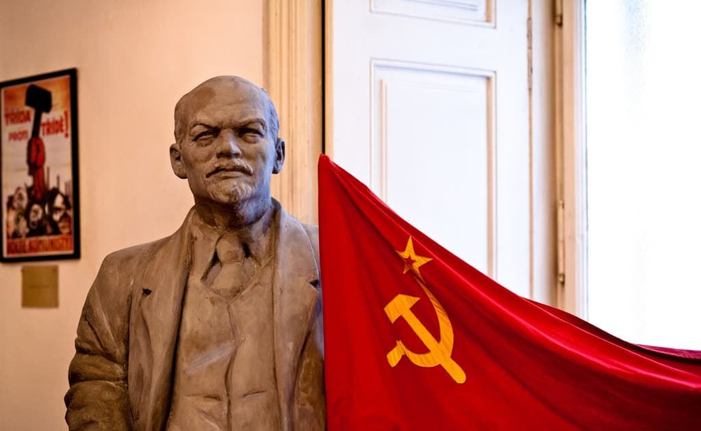 Tour a pie comunista por Praga