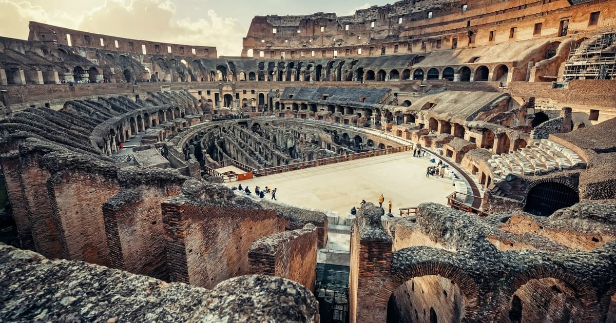Roma: tour guiado por la arena del Coliseo, el monte Palatino y el Foro