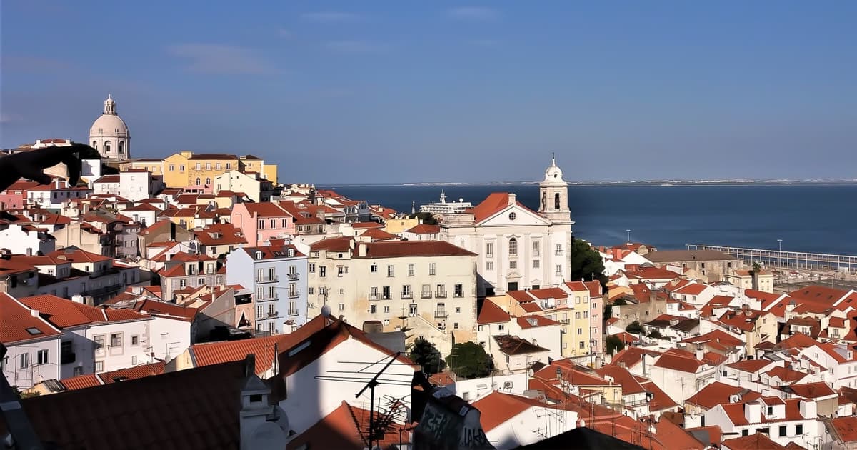 Lisbon: Old Town Private Walking Tour