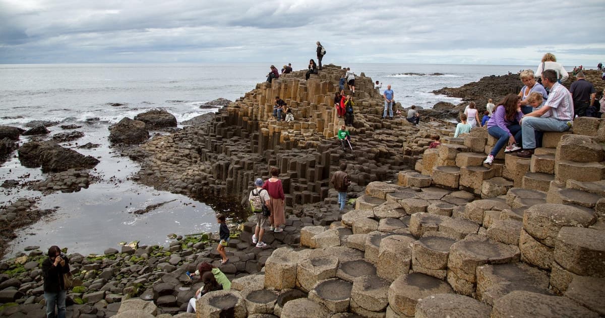 Dublin: Giant's Causeway & Glens of Antrim Day Tour