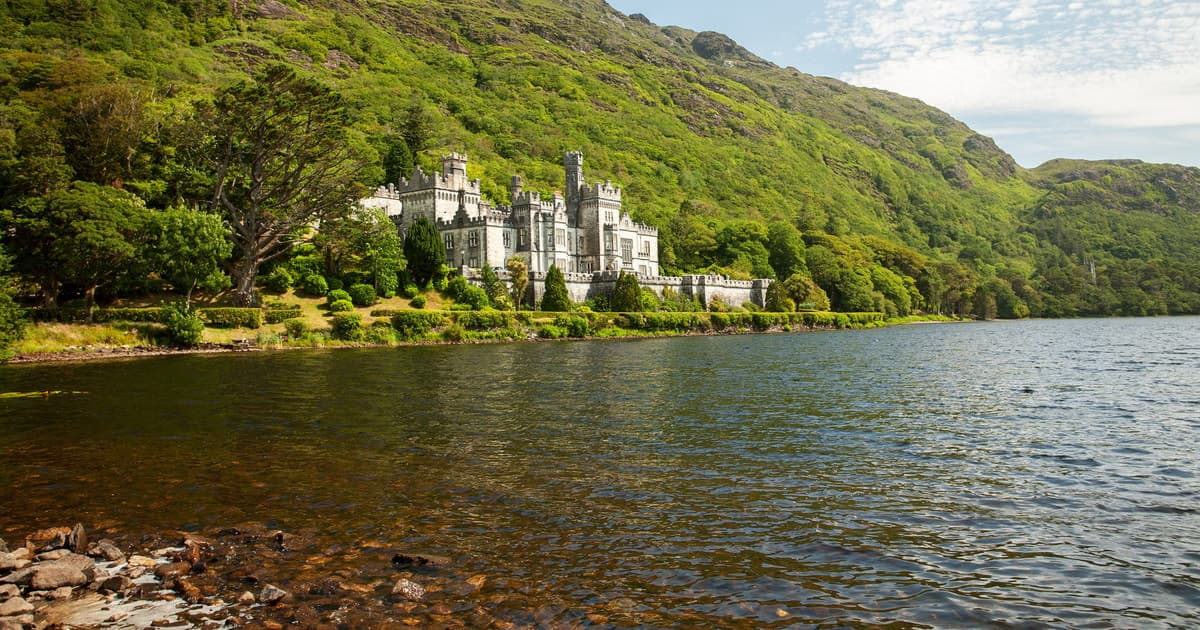 From Dublin:Kylemore Abbey, Connemara,Killary Fjord & Galway