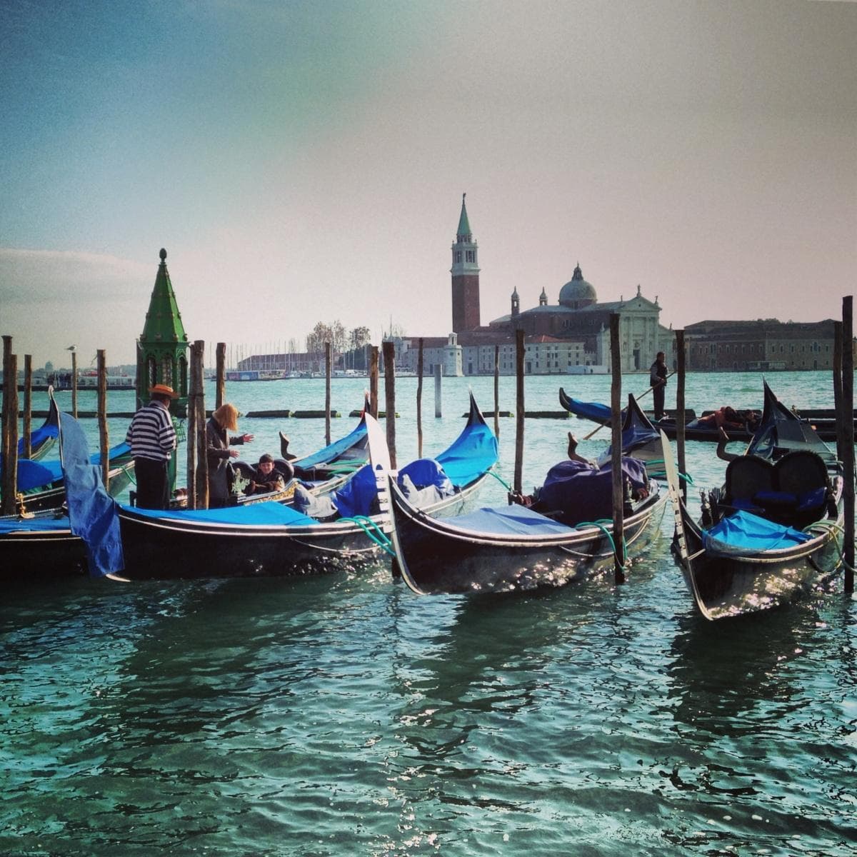 Venecia: Tour privado al anochecer y paseo en góndola