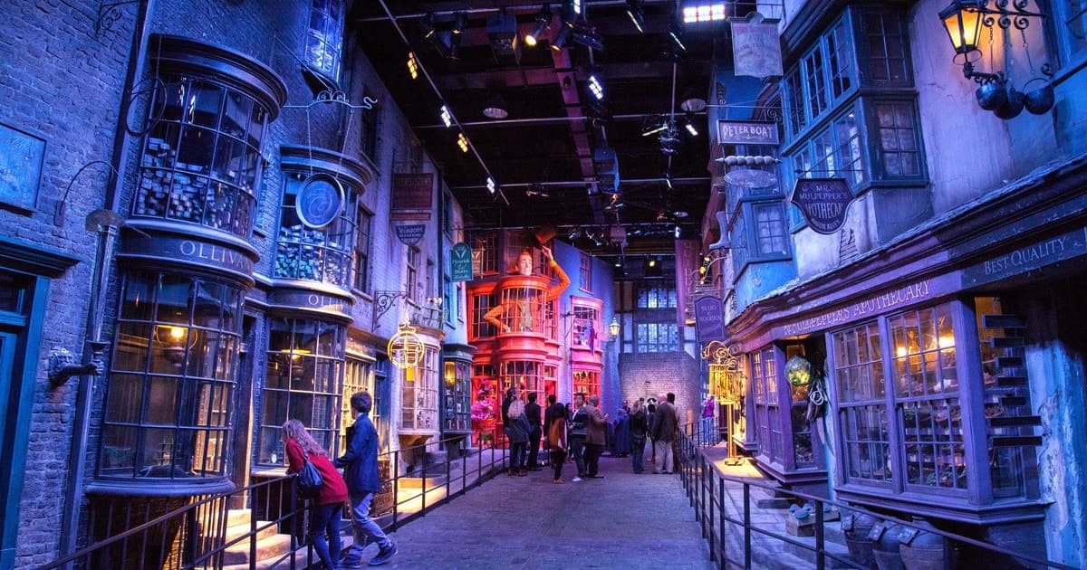 London: Harry Potter Warner Bros Studio Tour with Transfers