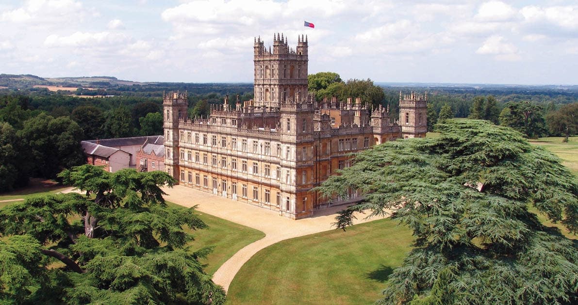 Downton Abbey and Village Small Group Tour from London