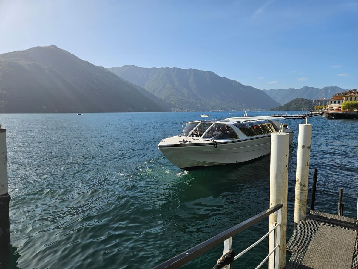 Desde Milán: Como, Bellagio y Lugano Tour en barco exclusivo