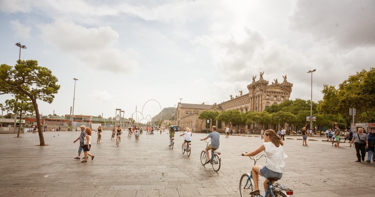 Barcelona Montjuic Tour en Bicicleta de Tres Horas