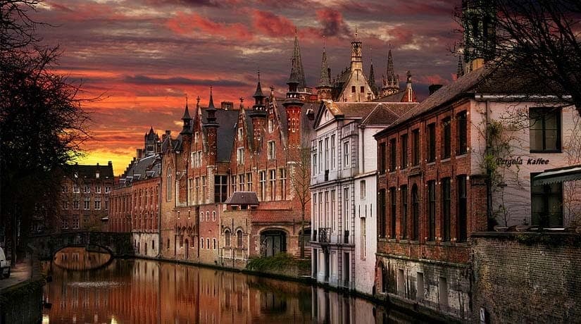 Desde Bruselas: excursión de 1 día a Brujas con opción de tour en barco (ES)