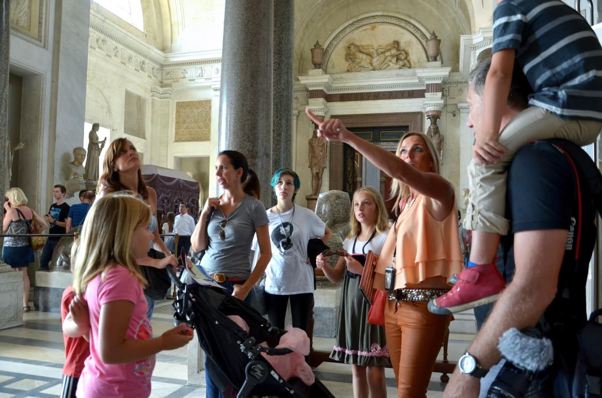 Roma: tour privado por los puntos destacados del Vaticano con búsqueda del tesoro