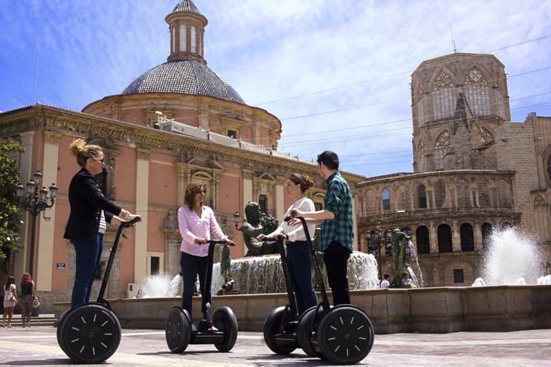 Valencia: tour por el casco antiguo medieval en Segway