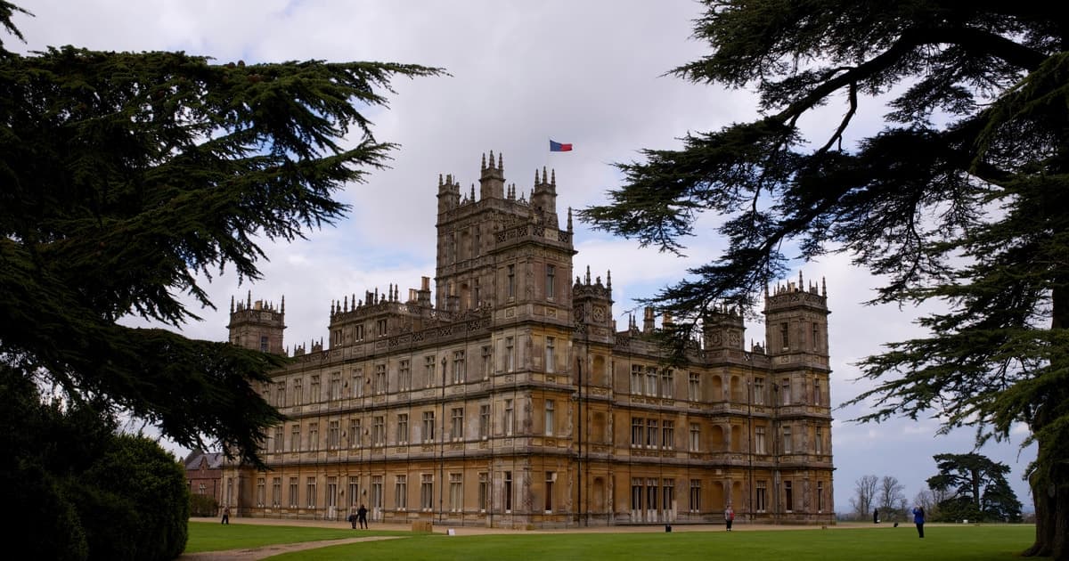 London: Downton Abbey, Cotswolds, and Highclere Castle Tour