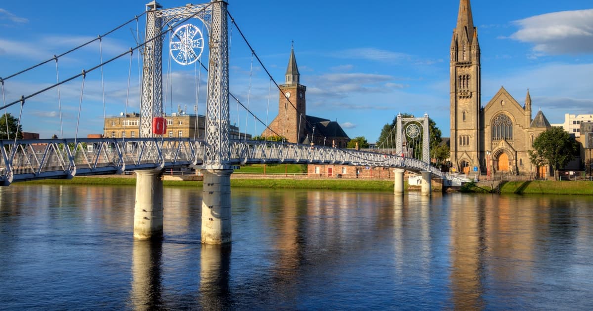 From Edinburgh: 2-Day Loch Ness, Inverness & Highlands Tour