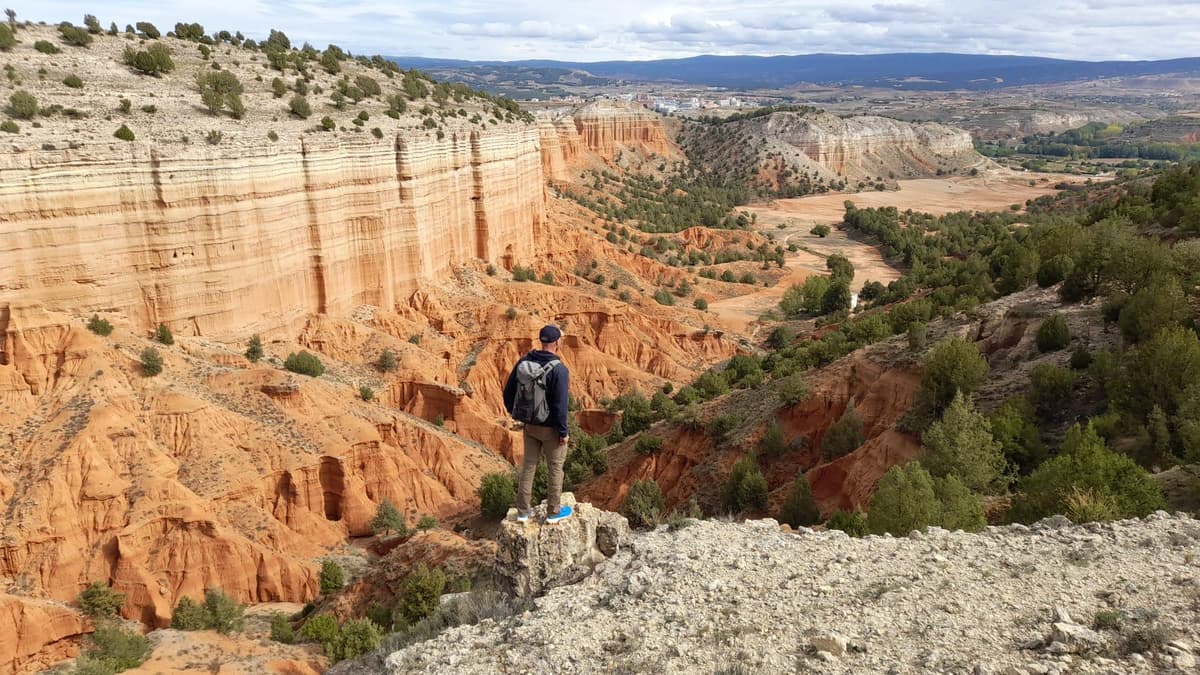 Tour privado de senderismo por el cañón rojo de Teruel