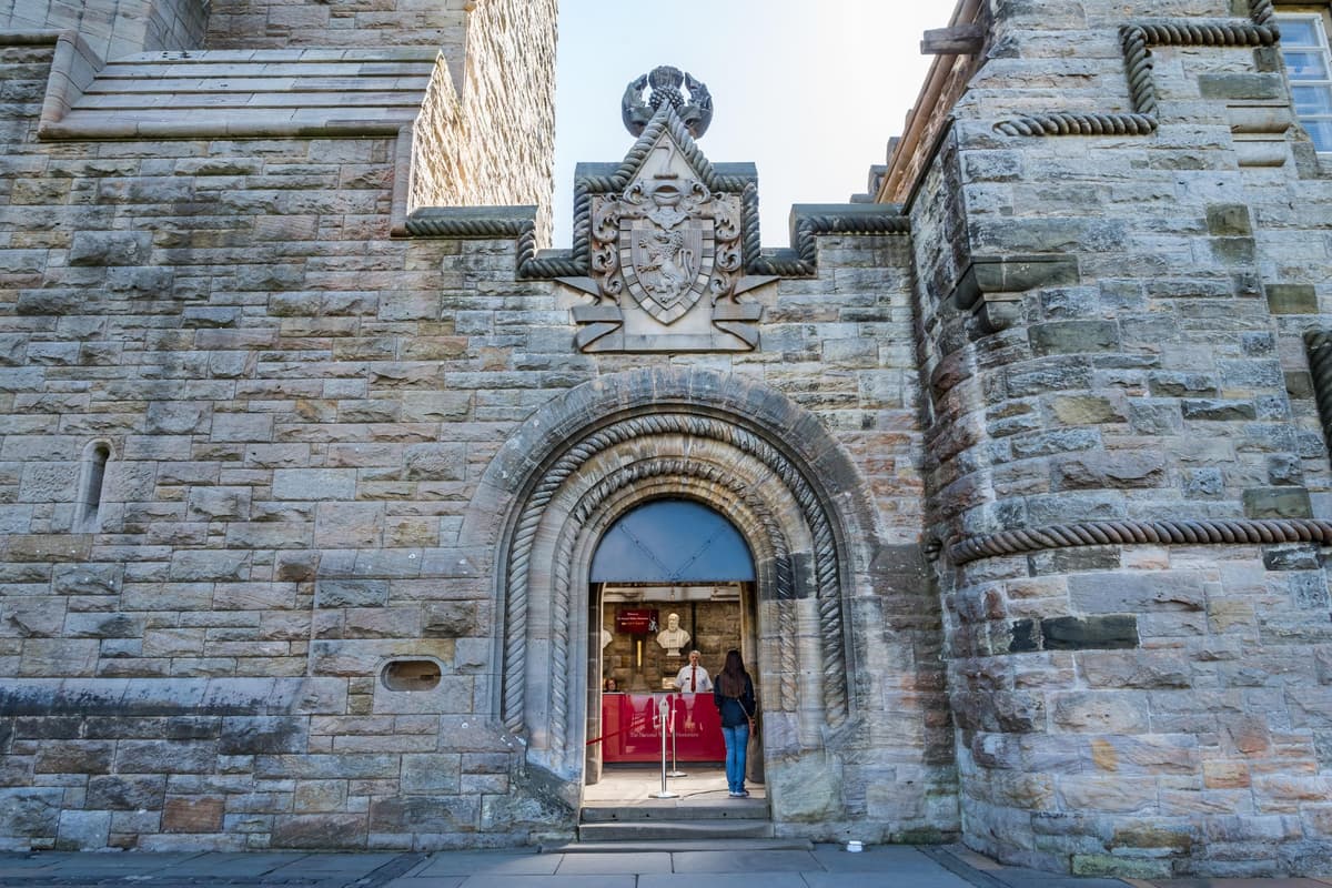 Visita de un día completo al Tatuaje Militar de Edimburgo y las Tierras Altas de Escocia