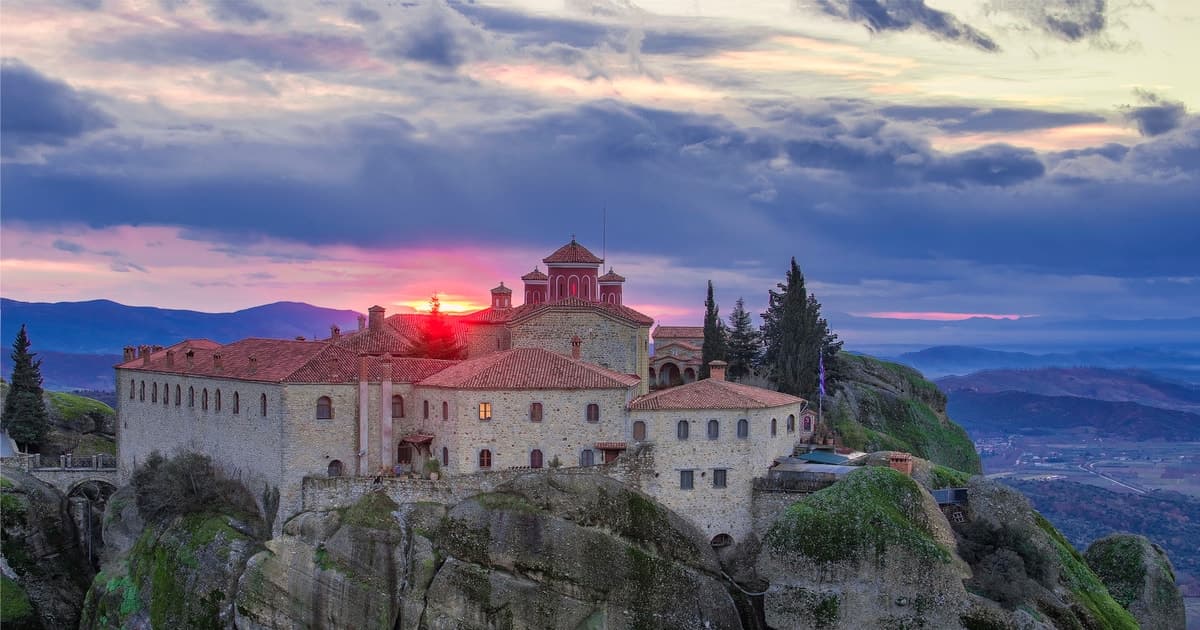 From Athens: 2-Day Meteora Experience with 2 Local Tours