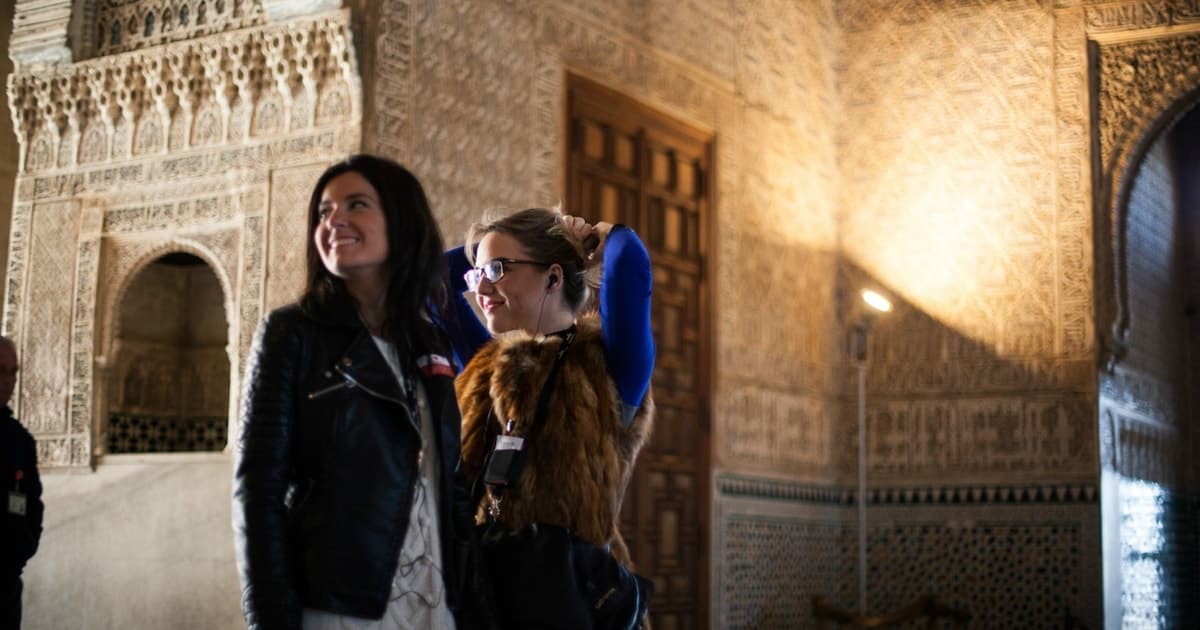 Granada: Alhambra y Palacios Nazaríes Tour Privado
