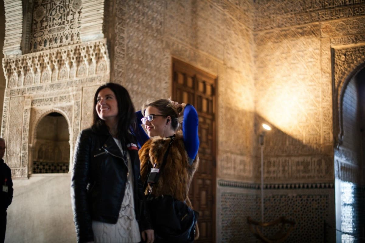 Granada: Alhambra y Palacios Nazaríes Tour Privado