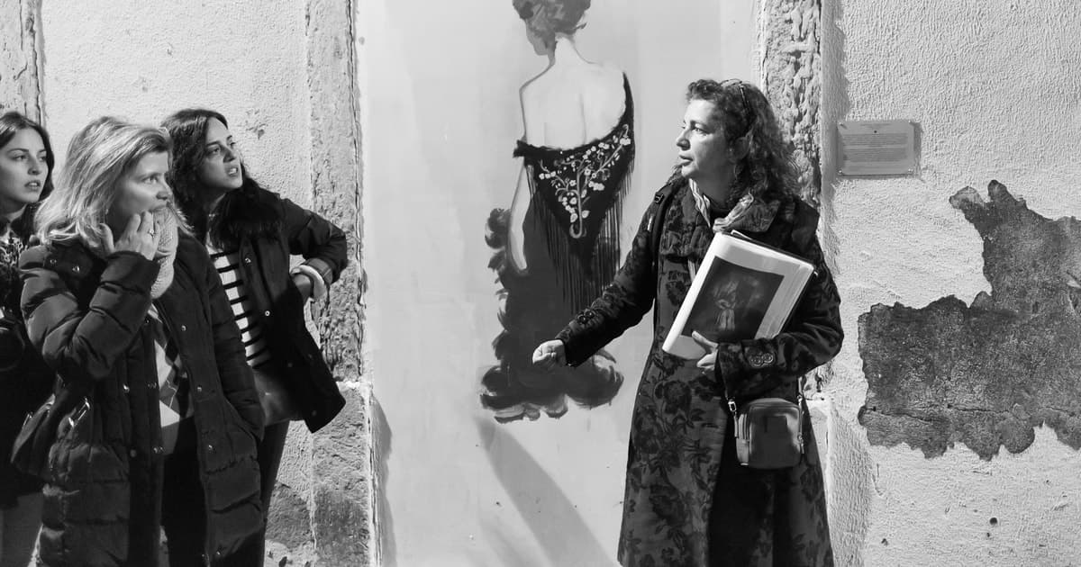Fado: Musical Walking Tour with Food & Live Show