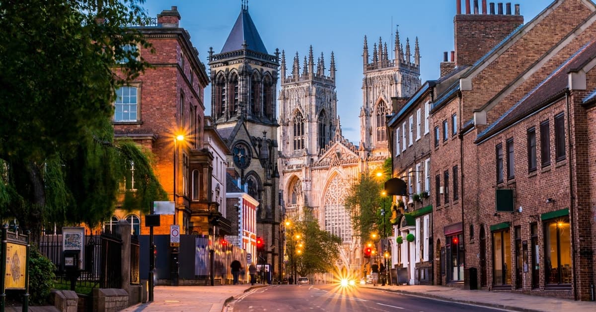 From Edinburgh: 5 Day Best of Northern England Tour