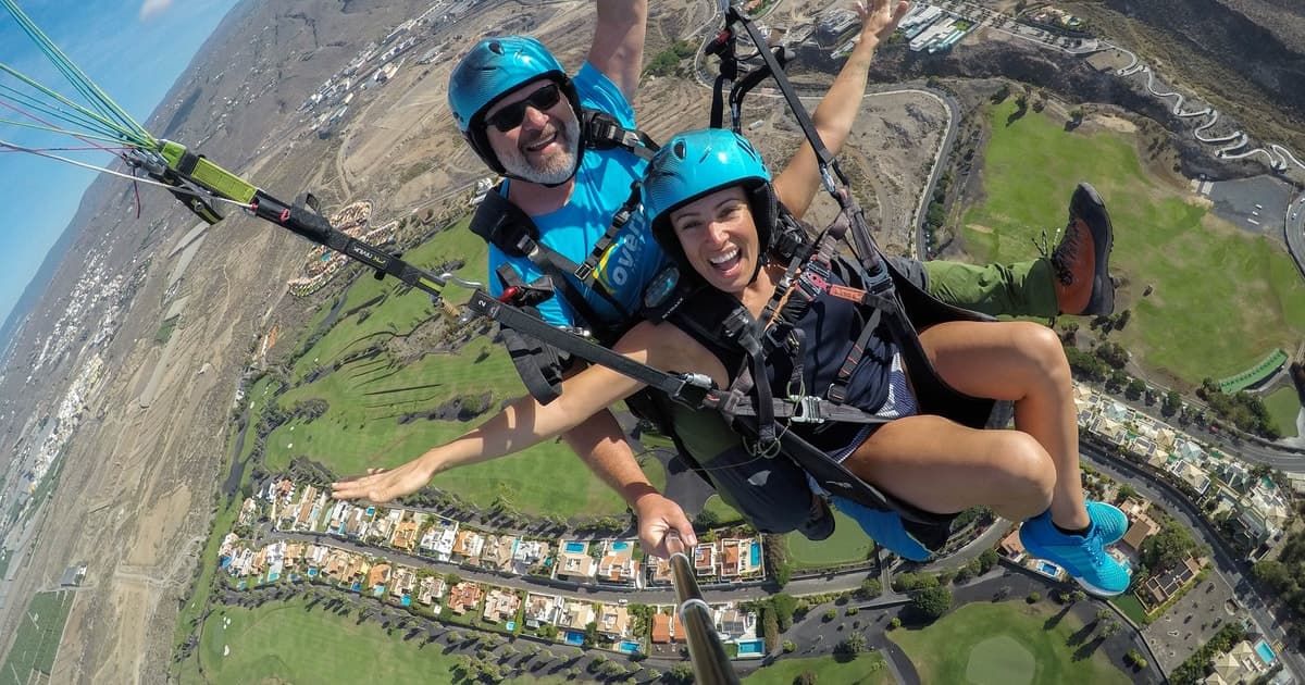 Tenerife: Vuelo Tándem en Parapente Acrobático