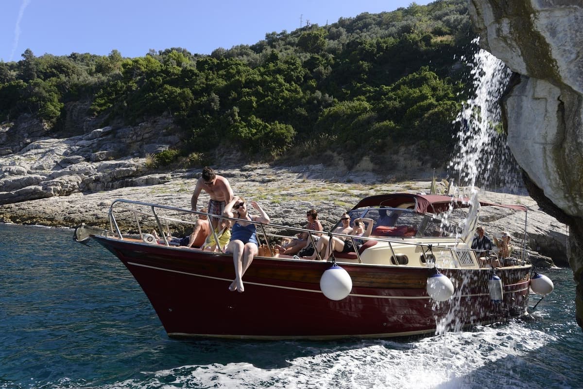 Desde Roma: traslado en tren de alta velocidad y recorrido en barco por Capri