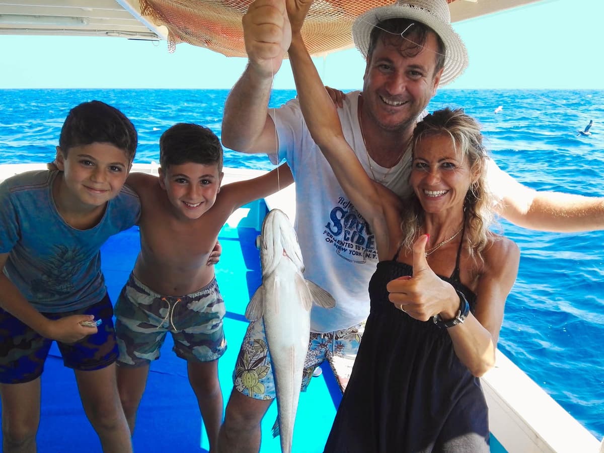 Sorrento: Fishing Experience to Capri with Lunch On Board