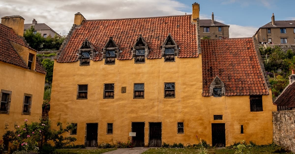 From Glasgow: Outlander Adventure Tour with Tickets