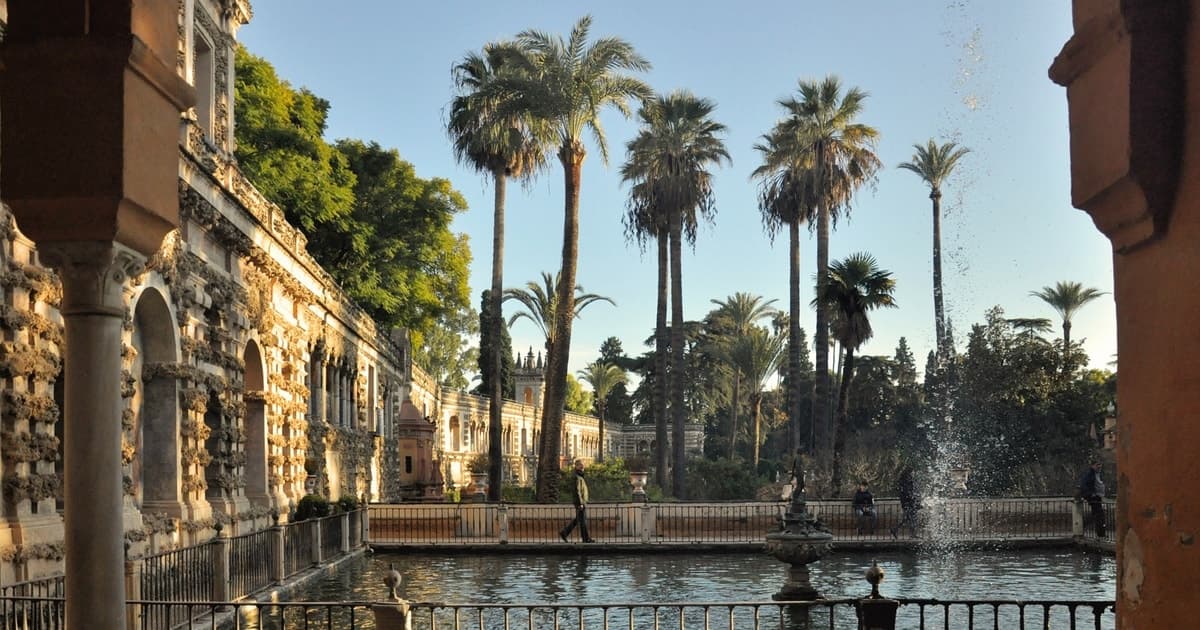 Sevilla: tour guiado sin colas por el alcázar y la catedral
