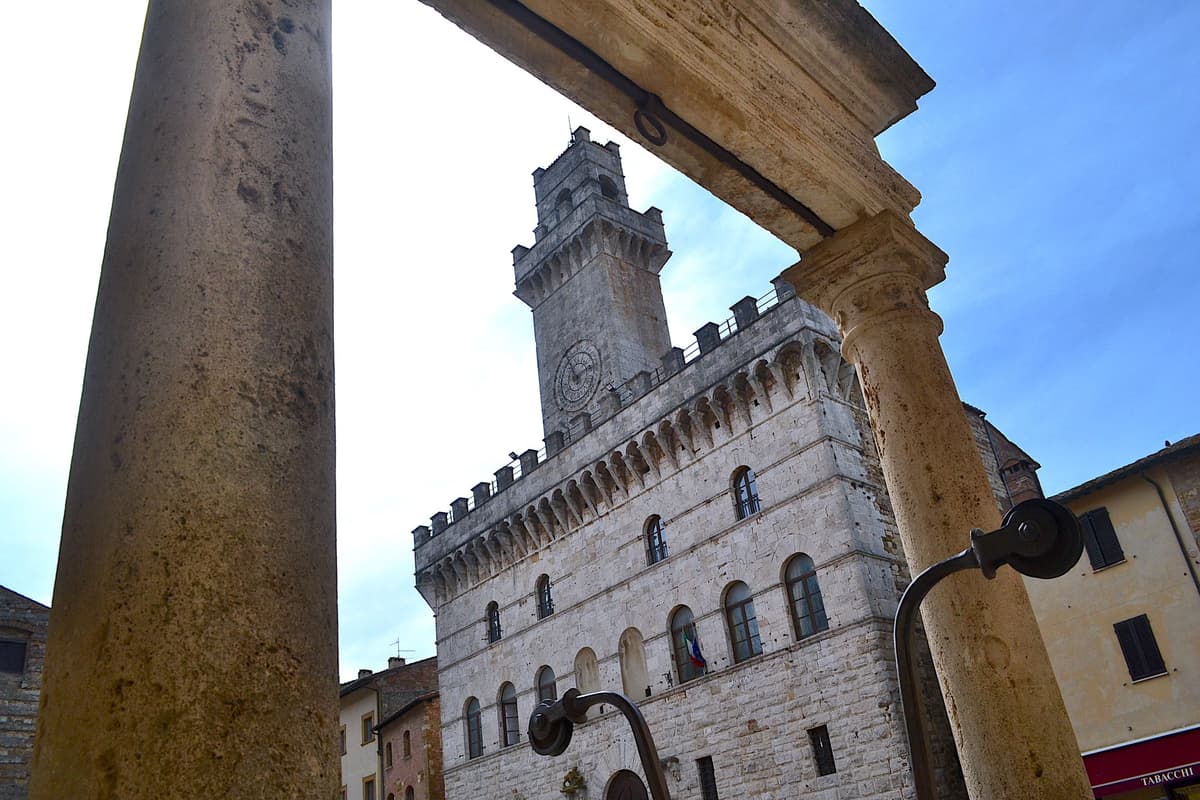 Montepulciano Wine & Cheese Tour with Lunch from Florence