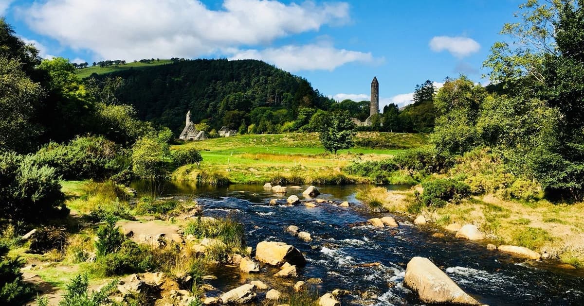 Dublín: Tour de un día por las montañas de Wicklow con visita a Glendalough