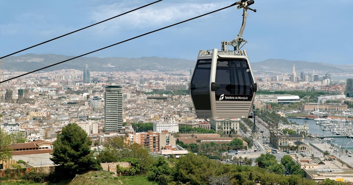 Barcelona: tour a pie por el Barrio Gótico y teleférico de Montjuïc
