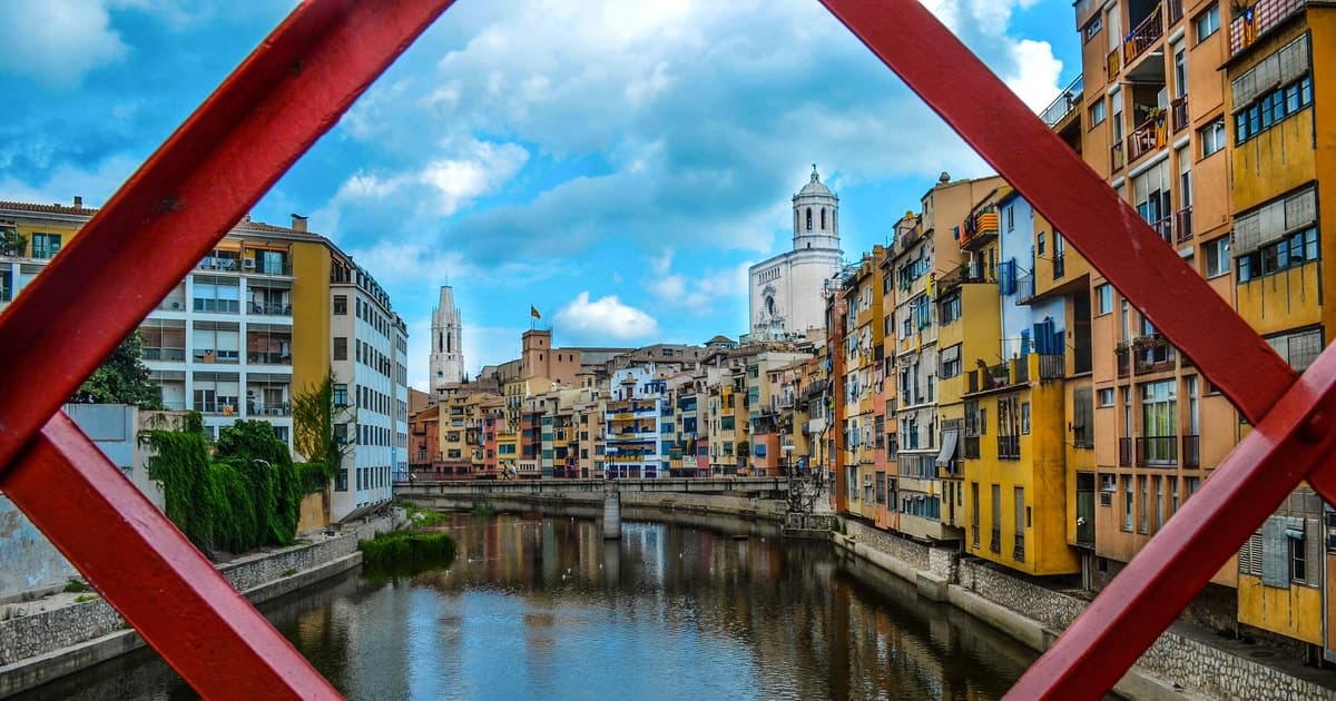 Desde Barcelona: tour de día completo a Girona