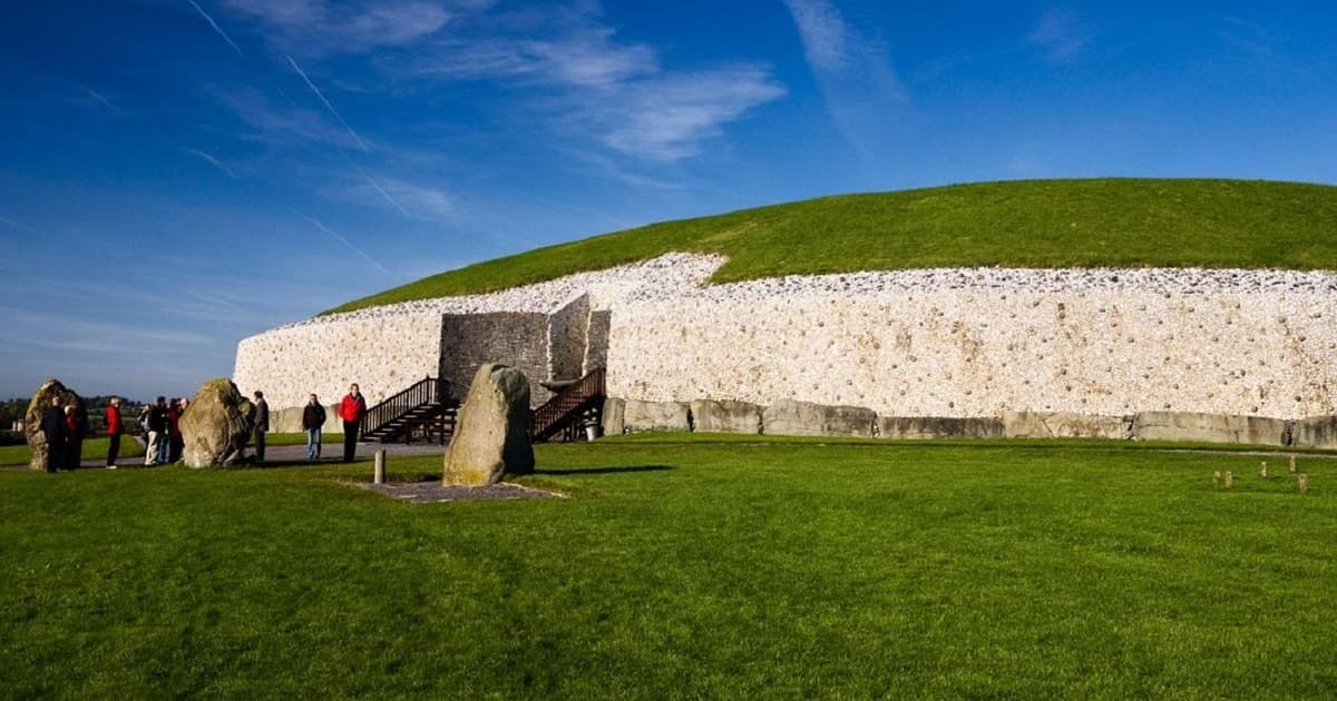 Dublin: Boyne Valley with Newgrange and Bru Na Boinne Entry