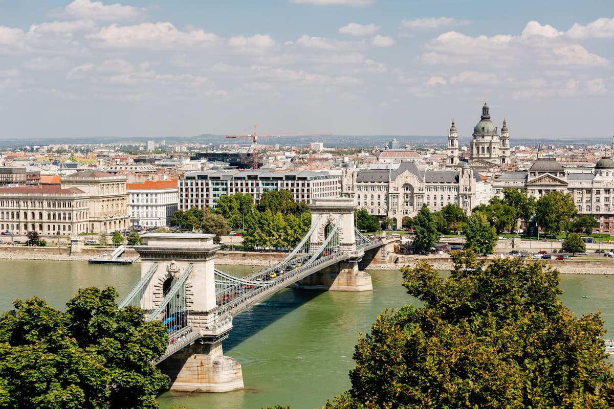 Desde Viena: excursión de 1 día a Budapest con parada para hacer fotos en Bratislava