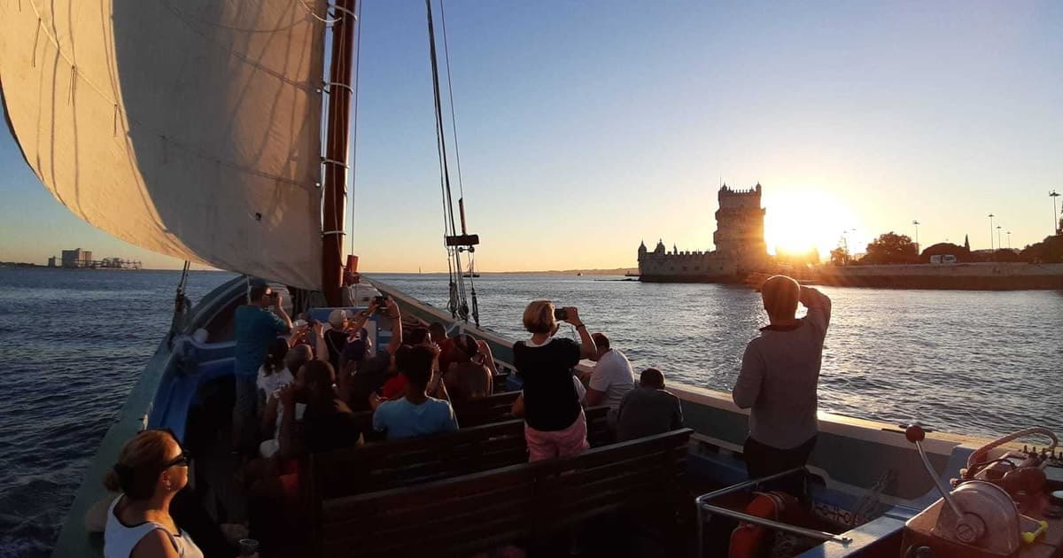Lisbon Traditional Boats - Sunset Cruise with White Wine