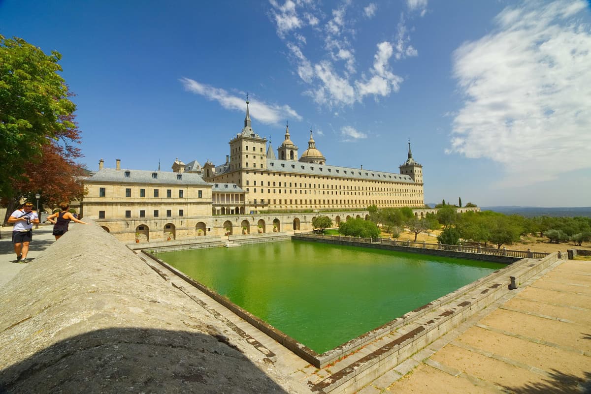 Desde Madrid: El Escorial y la Basílica del Valle Tour de medio día