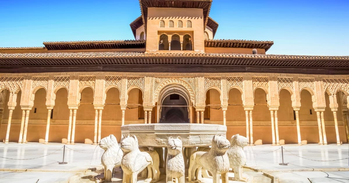 Granada: Visita a la Alhambra y Jardines con Opción Palacios Nazaríes