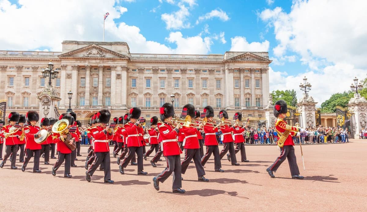 Royal London Tour incl Buckingham Palace & Changing of Guard