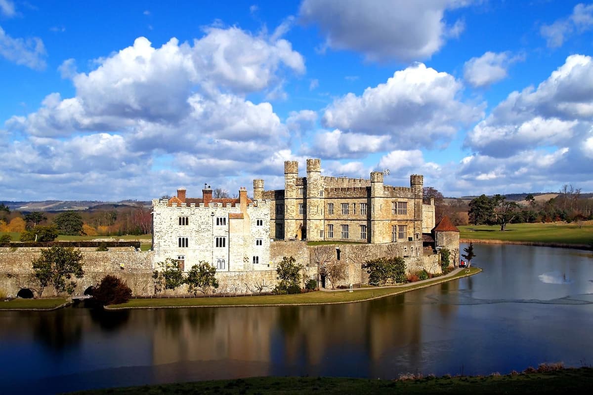 From London: Leeds Castle, Canterbury, Dover and Greenwich