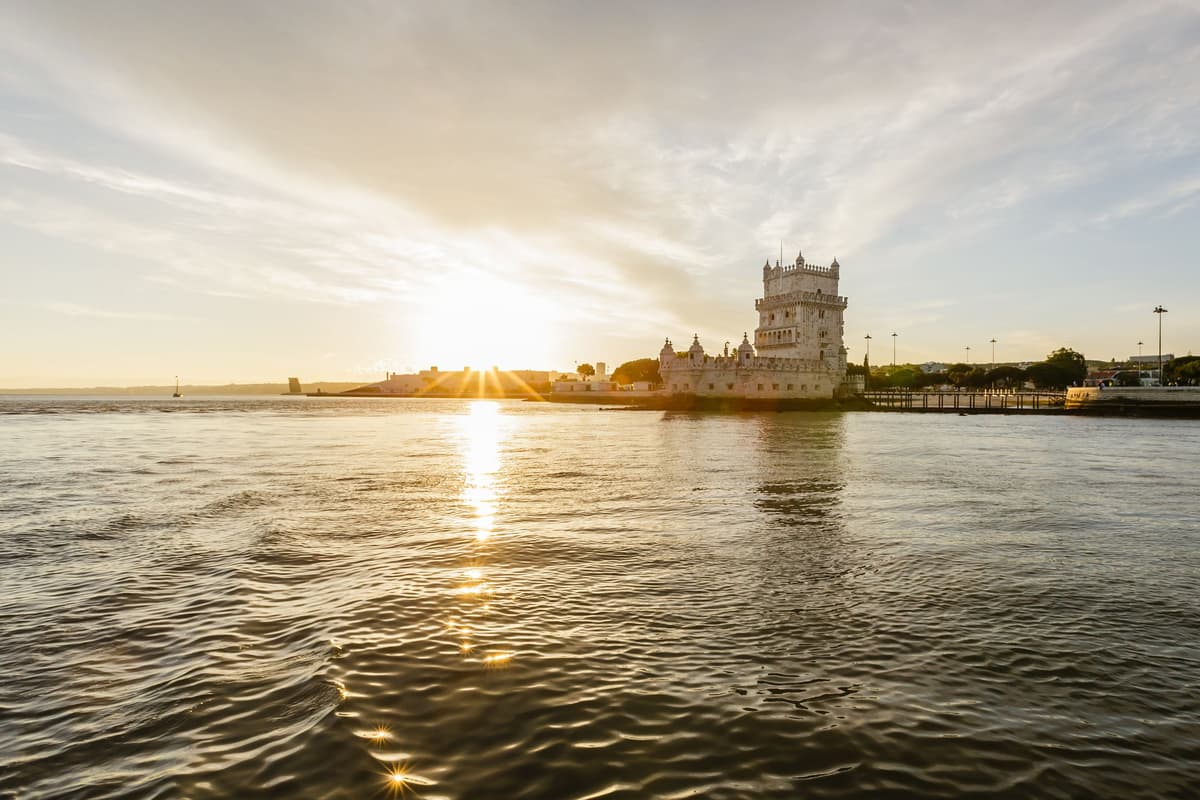 Lisbon: Sunset Tagus River Cruise