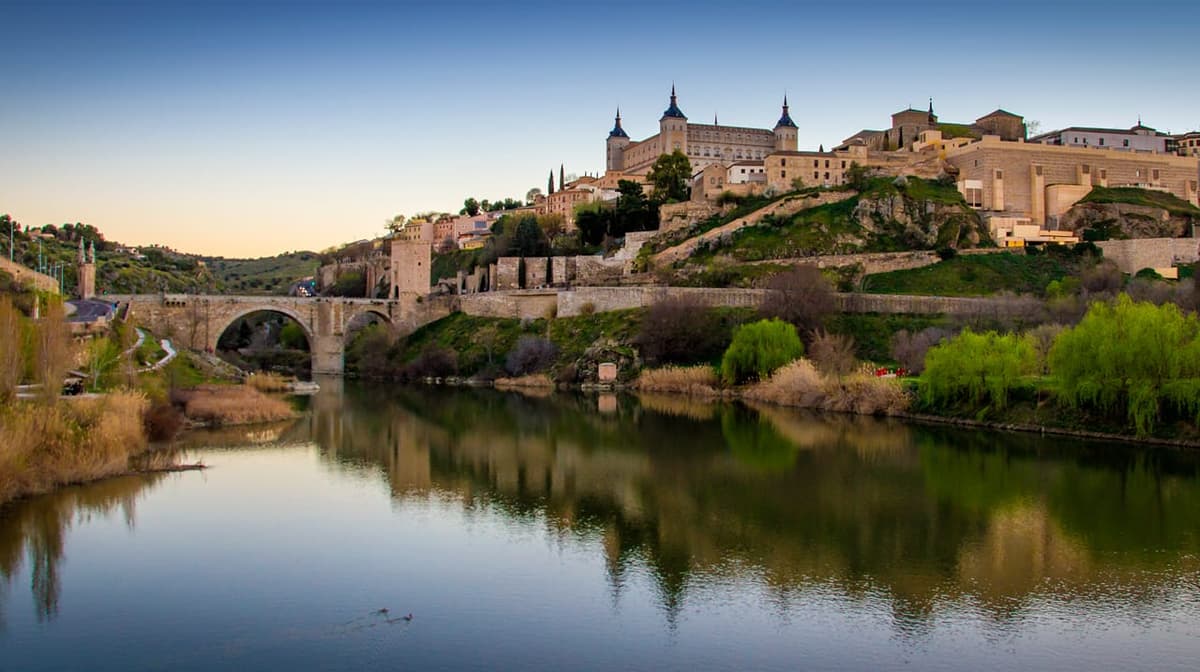Toledo: tour a pie de las tres culturas en español