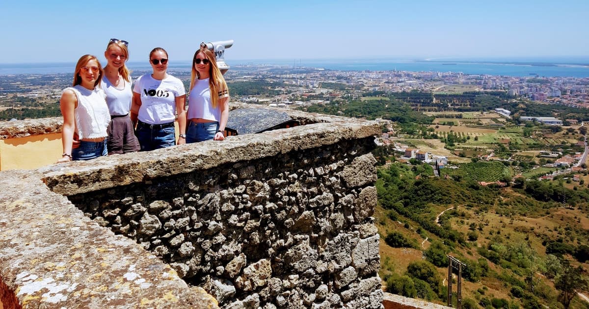 Lisbon: South City Sights and Cultural Tour with Wine