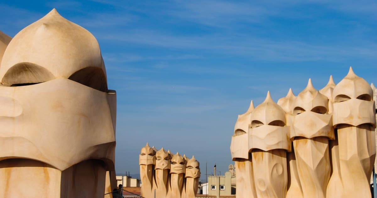 Barcelona: Private Gaudi Tour to Casa Mila & Casa Vicens